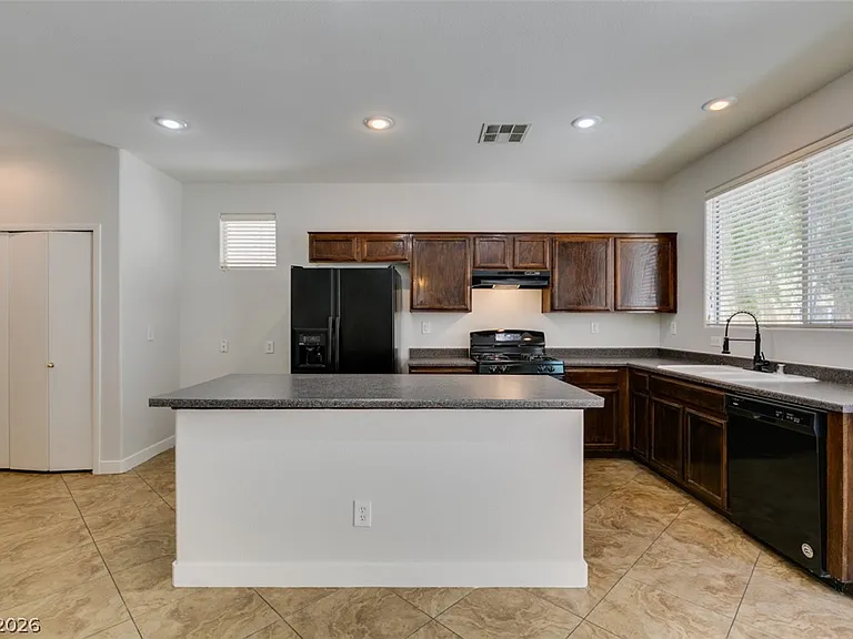 6779 Windingwood St — Photo 17