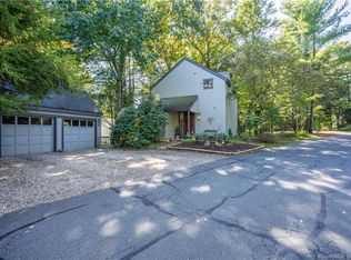 1 Owl Ct #1, Avon, CT 06001