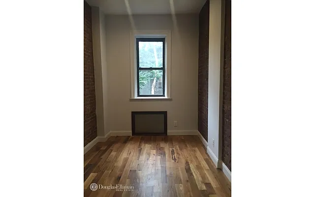 Rented by Douglas Elliman | media 26