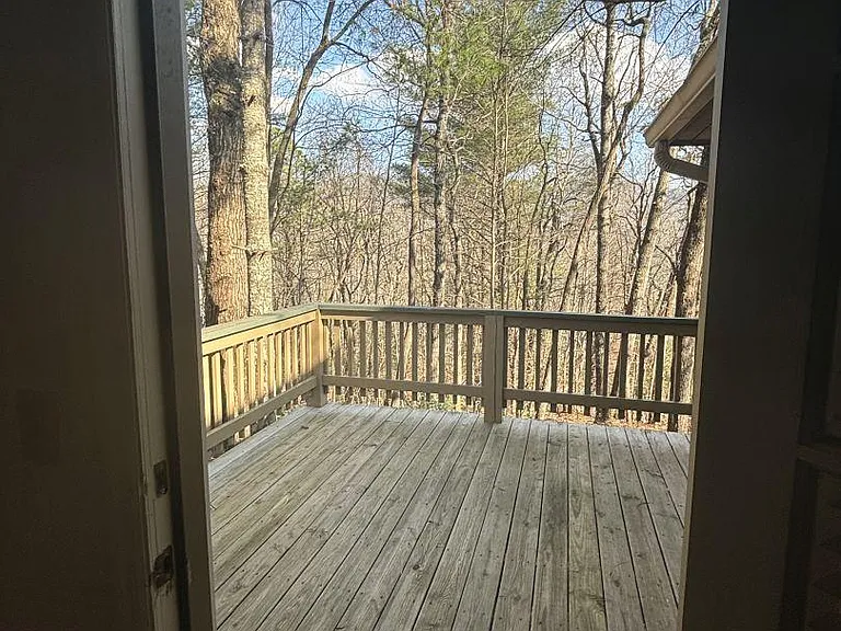 560 Chalet Village Ln #560 — Photo 8