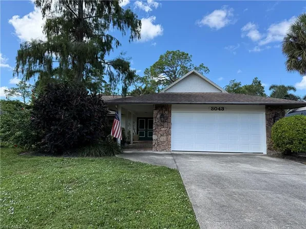 3043 Round Table Ct, Naples, FL 34112