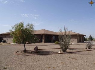 585 Rockhound Rd SW, Deming, NM 88030