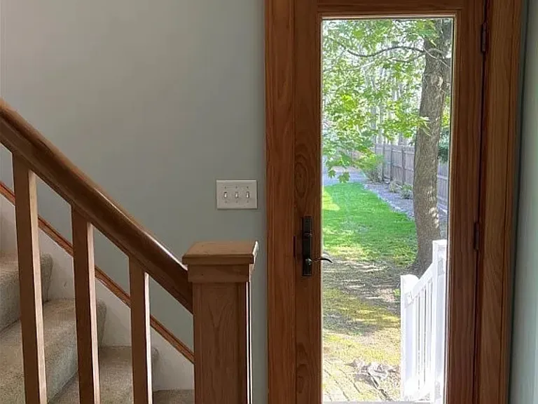 151 Eagle St — Photo 3