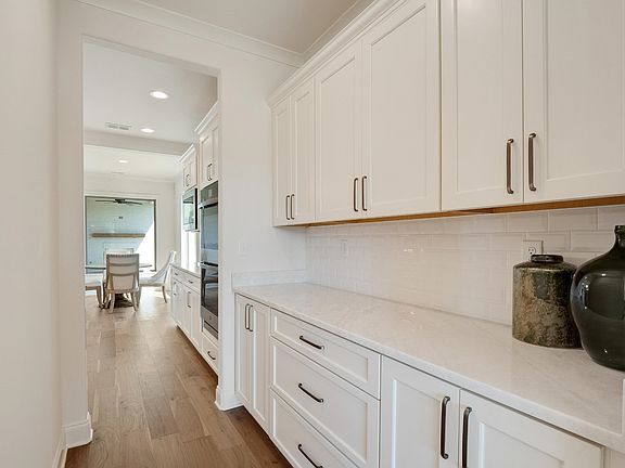 5th image of 10 Montclair Ln Lot 18