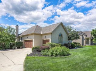 16042 Overbrook Ln, Stilwell, KS 66085