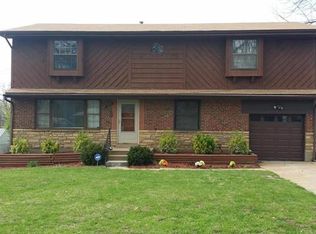 9719 Durham Dr, Saint Louis, MO 63137