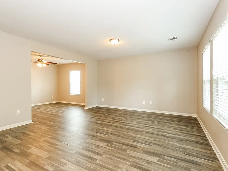 15653 Del Norte Dr — Photo 5