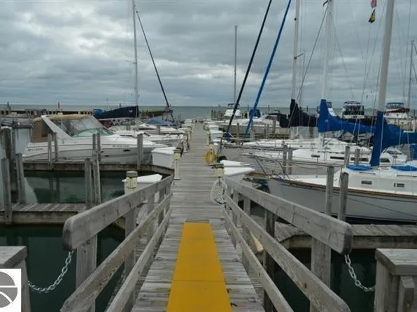 939 W Lake St, Tawas City, MI 48763