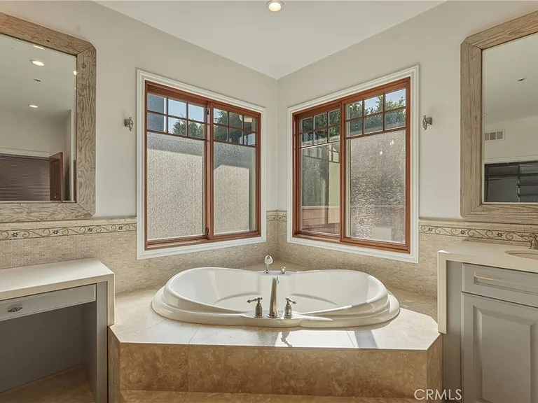 6750 Andover Ln — Photo 22