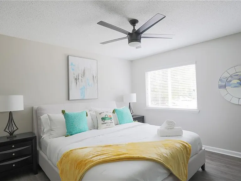 6463 Klinect Ct — Photo 9