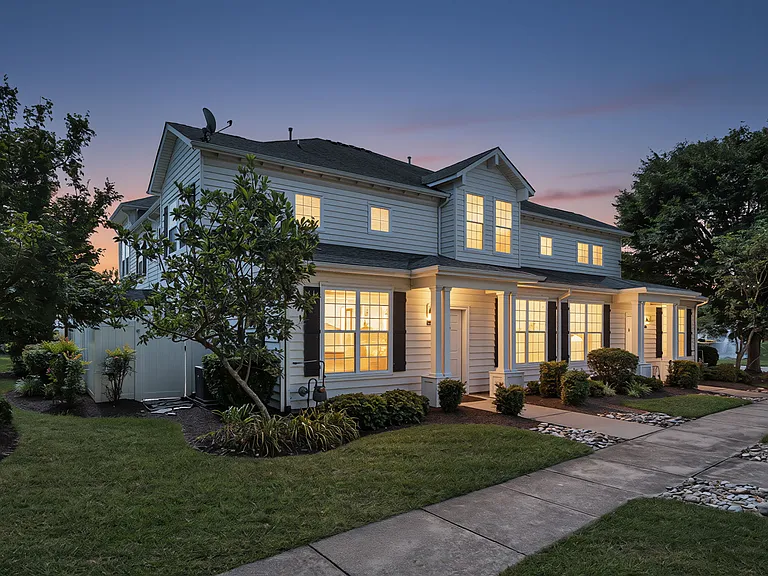 5324 Charmont Ct — Photo 1