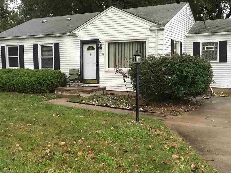 1st image of 22804 Leewright Ave