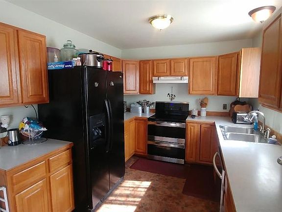 2nd image of 104 10th St