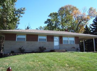 1938 Devils Backbone Rd, Cincinnati, OH 45233