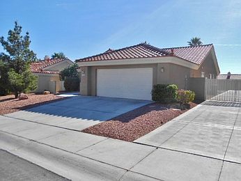 3rd image of 8029 Divernon Ave