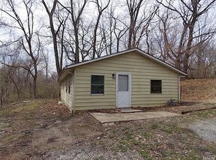 9609 Fairmont Rd, Fairview Heights, IL 62208