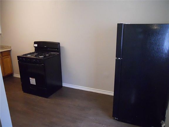 3rd image of 2205 NW 23rd St Unit B