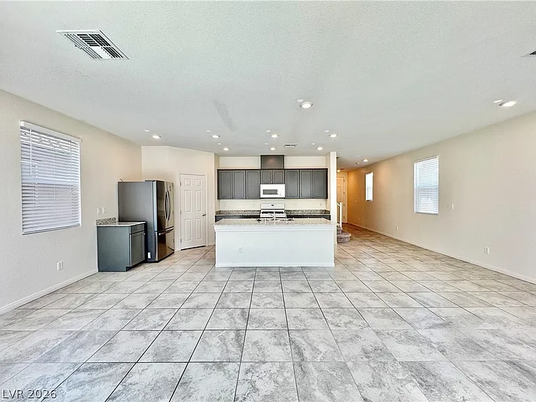 4258 Tarim St — Photo 24