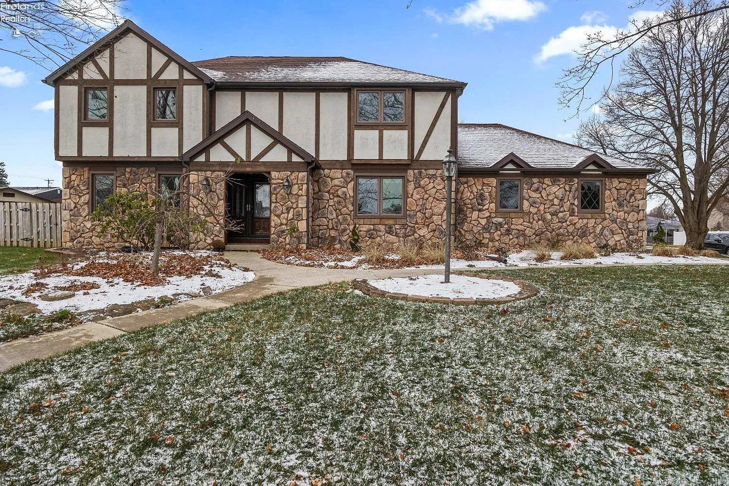 3409 Stonewood Dr photo 1