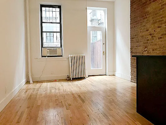 Rented by AJ Clarke | media 10