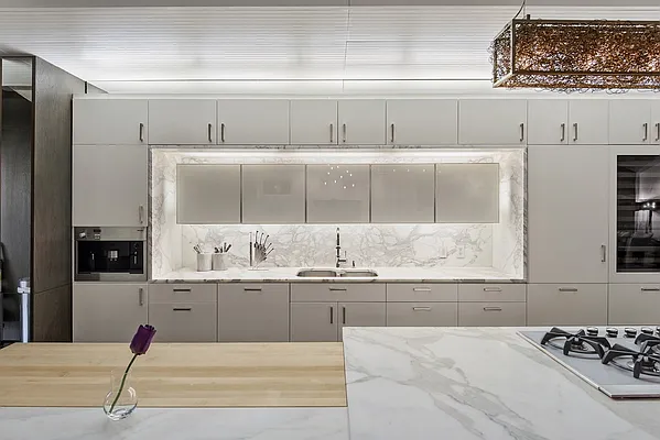 Sold by Nest Seekers International | media 25