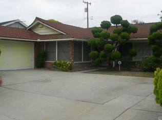 11932 Wallingsford Rd, Los Alamitos, CA 90720
