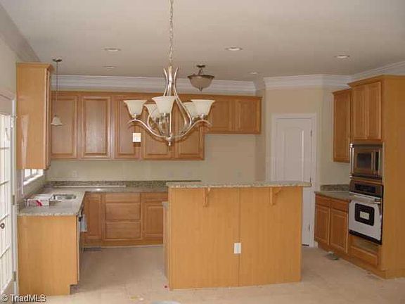 4th image of 7823 Charles Place Dr
