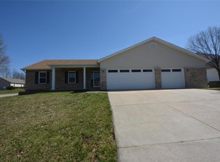 1601 Rachel Elizabeth Ln, Wentzville, MO 63385