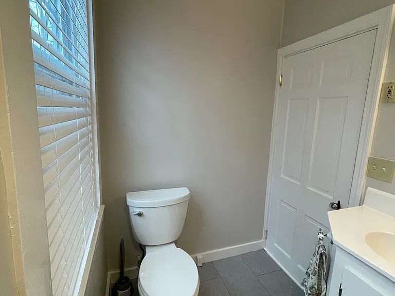 139 Pine St #1 — Photo 5