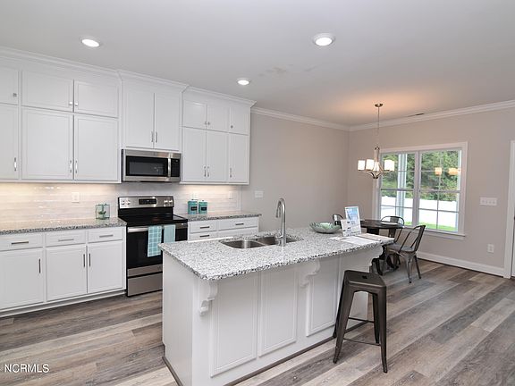 5th image of 224 Brunswick Drive