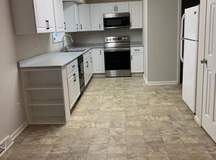 7 Fellows Rd, Halfmoon, NY 12065