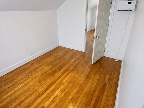 5th image of 34 Pond St Floor 3