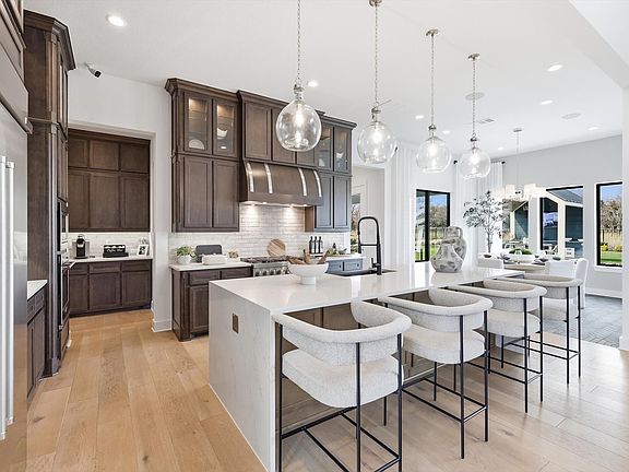 7th image of this home