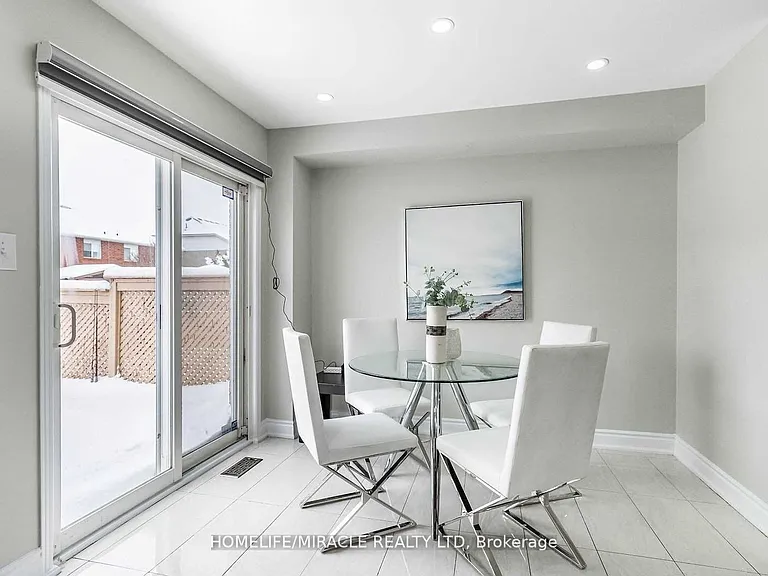 17 Roadmaster Ln #UPPER — Photo 7