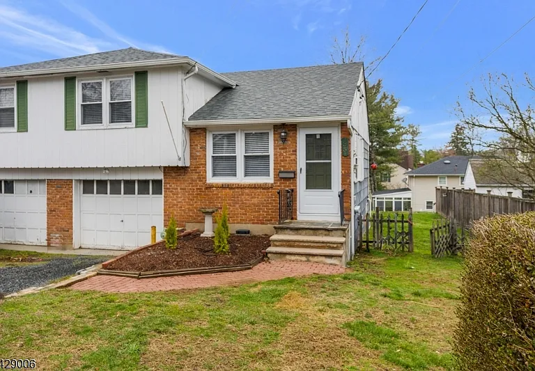 35 Bernards Ave — Photo 1