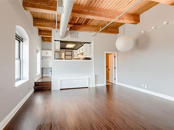 3rd image of 609 Central St APT 1209
