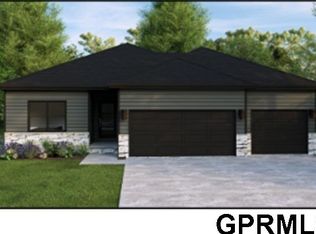 6313 S 208th Ave, Elkhorn, NE 68022