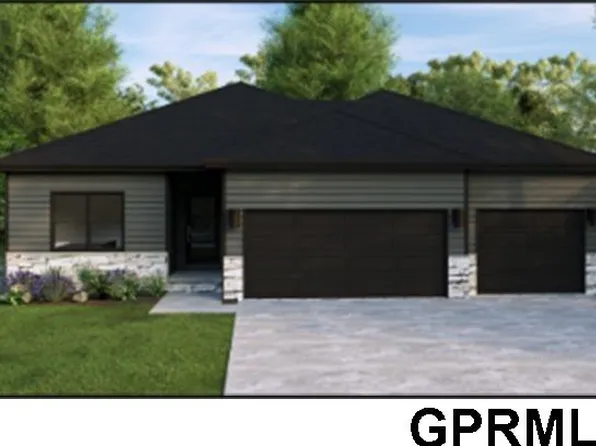 6313 S 208th Ave, Elkhorn, NE 68022
