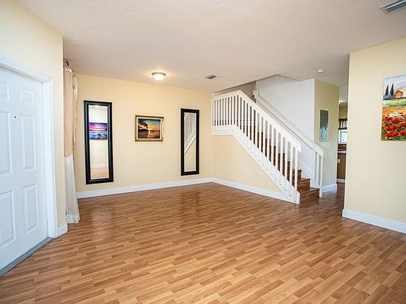 5th image of 1571 SE 31st Ct