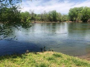 186 River Ln, Delano, TN 37325