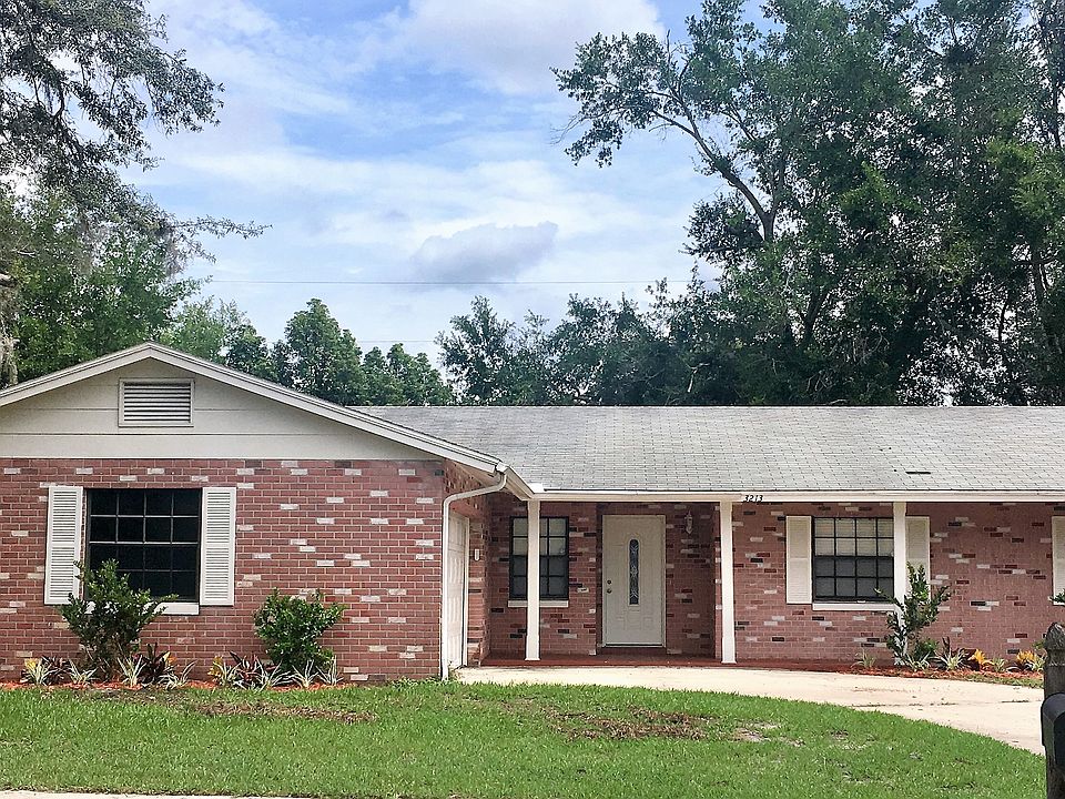 1st image of 3213 Curtis Dr
