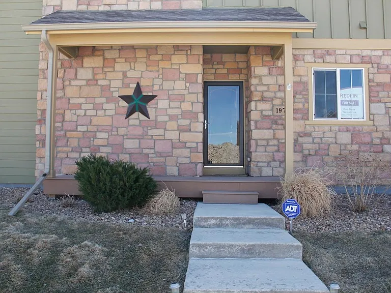1974 Fairway Pointe Dr — Photo 6