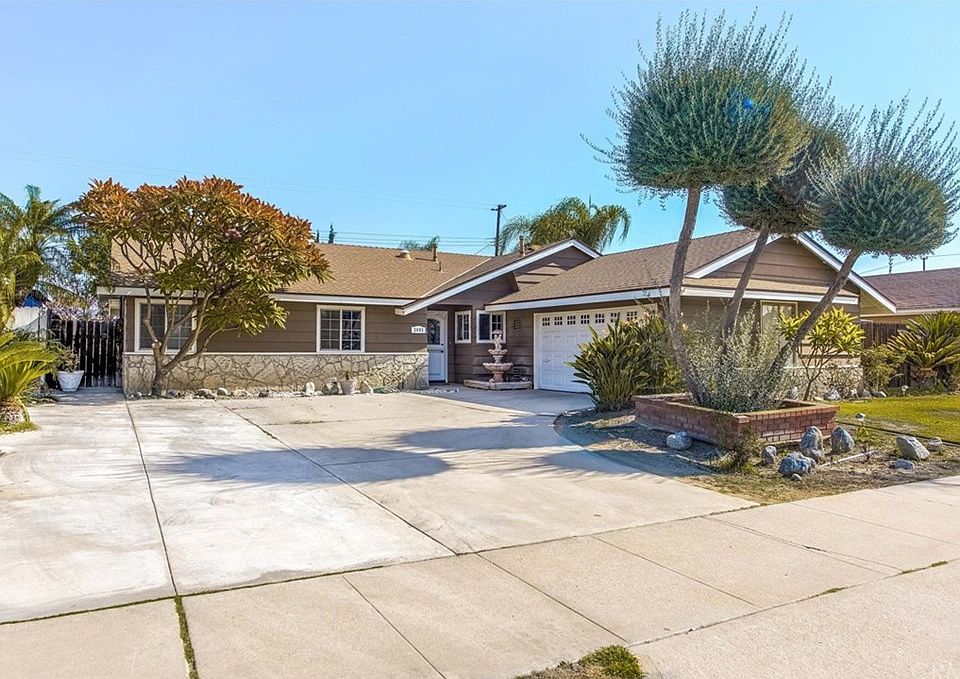 1st image of 2693 N Pampas St