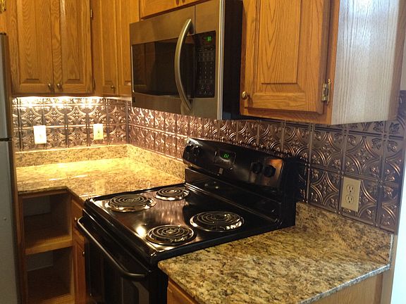 5th image of 614 Portland Ave APT 203