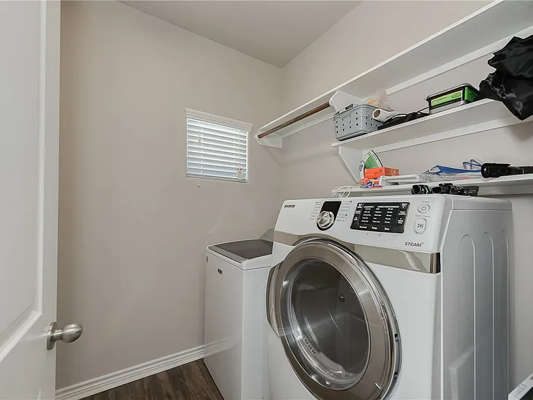 503 Hayes Ln — Photo 21