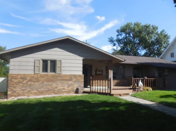 933 S 3rd St, Albion, NE 68620