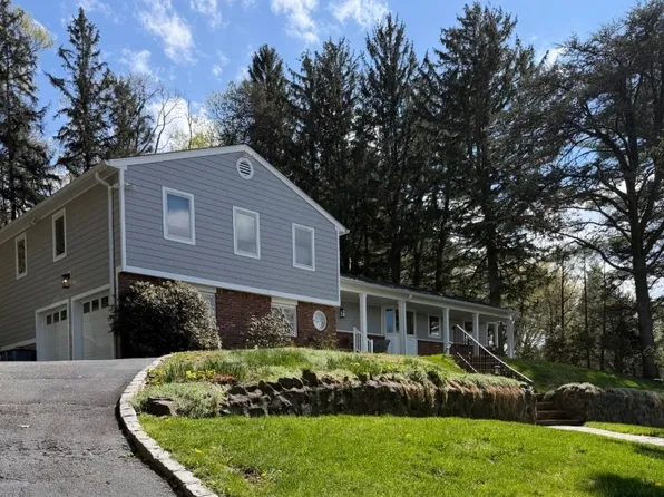 32 Cornell Dr, Livingston Twp., NJ 07039