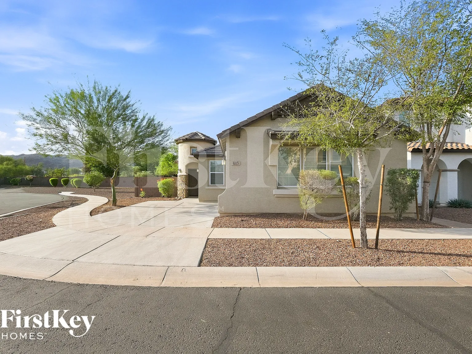 3 bed, 2.0 bath, 1734 sqft, $2,465 — Photo 1