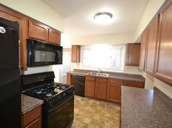 4th image of 228 Tioga Ave