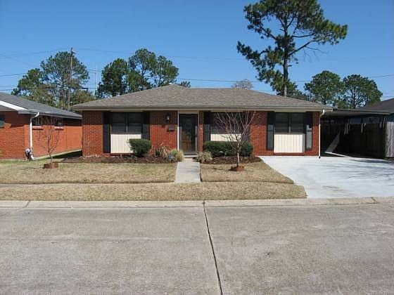 1st image of 2025 Belmont Pl